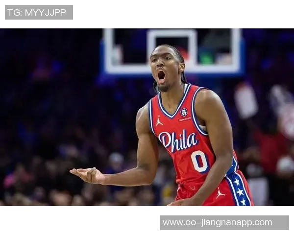 马克西盛赞新星队全员状态良好期待在对阵星条队中取得突破